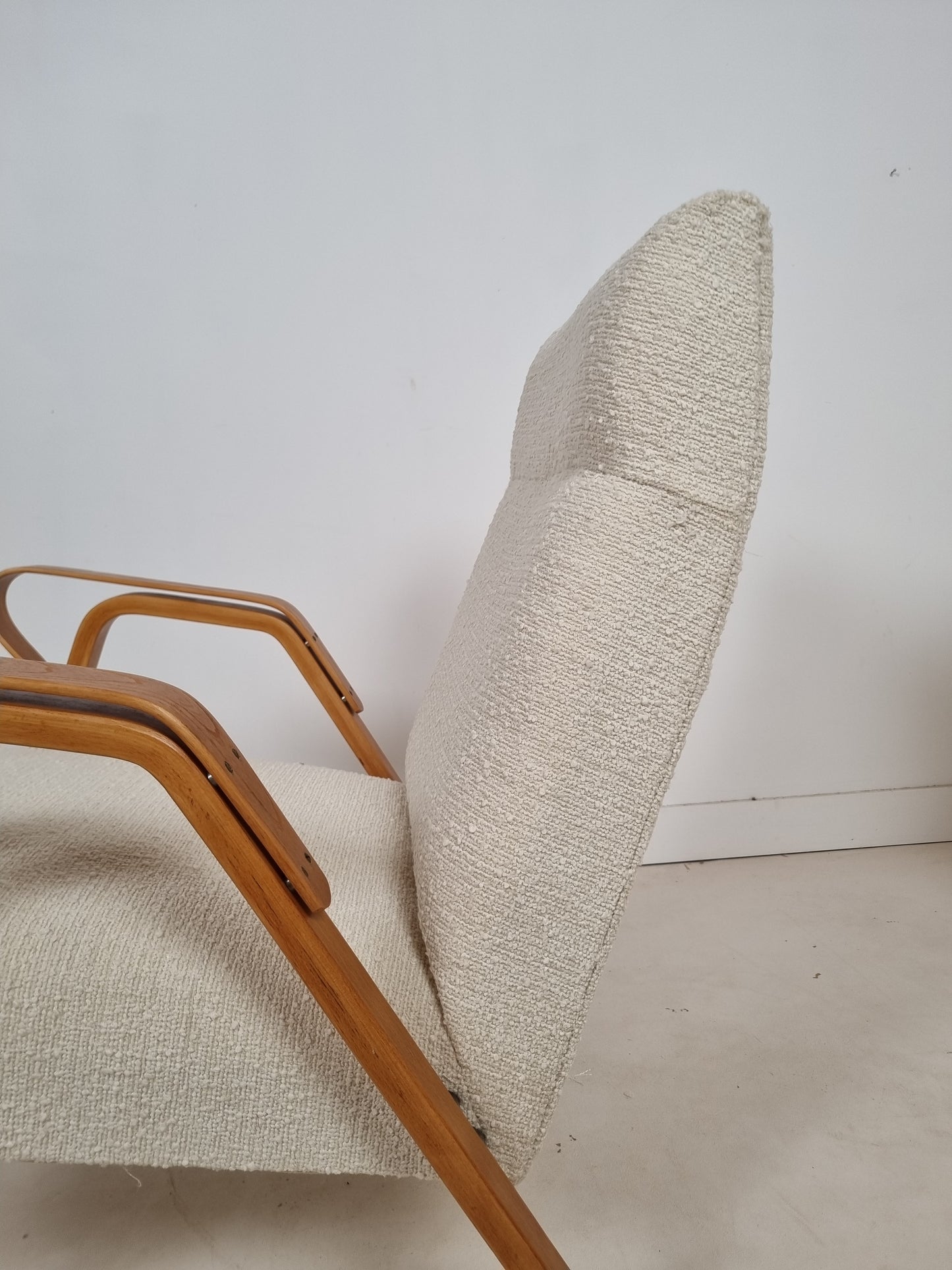 Fauteuil (2 disponibles) par Frantisek Jirak