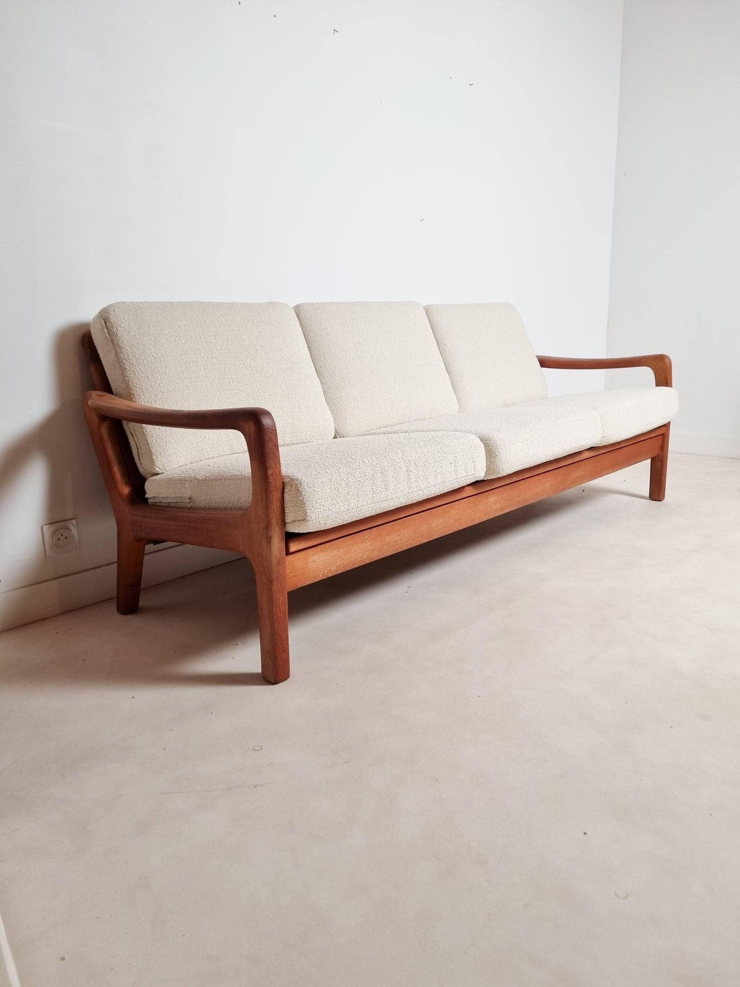 Banquette scandinave par Juul Kristensen