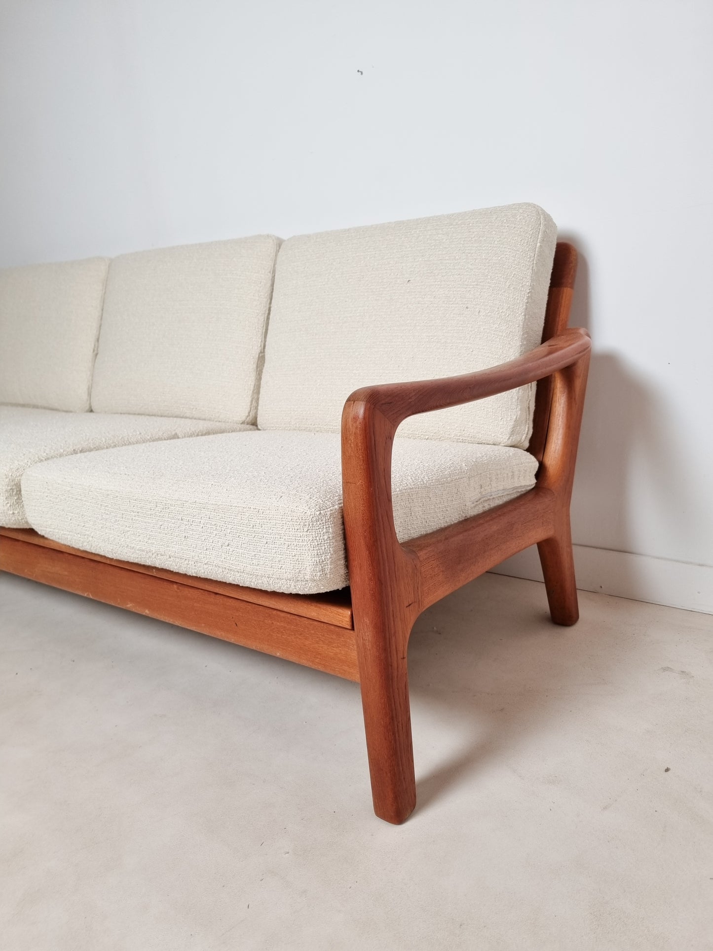 Banquette scandinave par Juul Kristensen