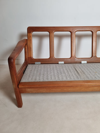 Banquette scandinave par Juul Kristensen