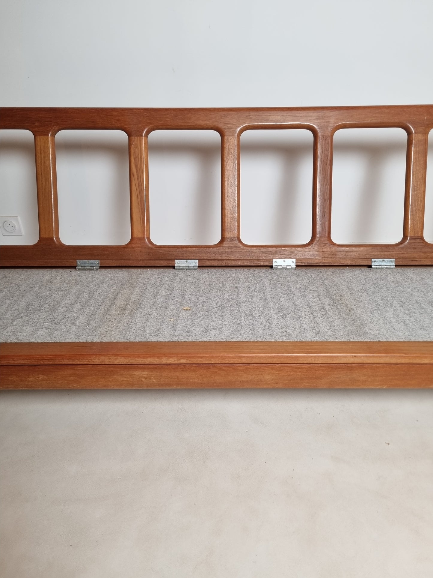 Banquette scandinave par Juul Kristensen