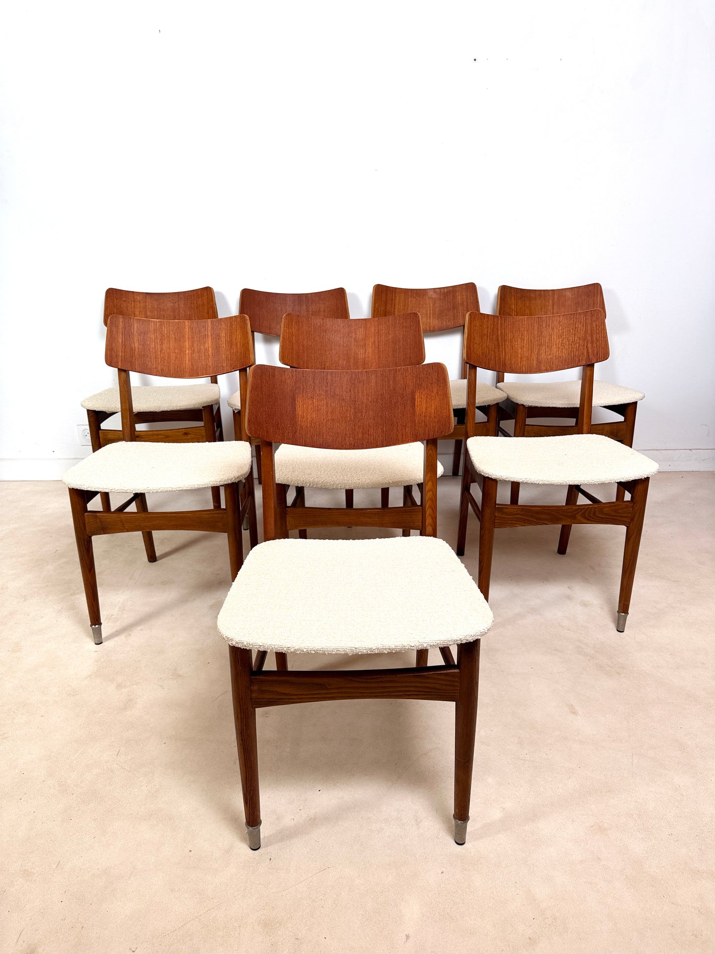 Ensemble de 4 chaises scandinaves en teck