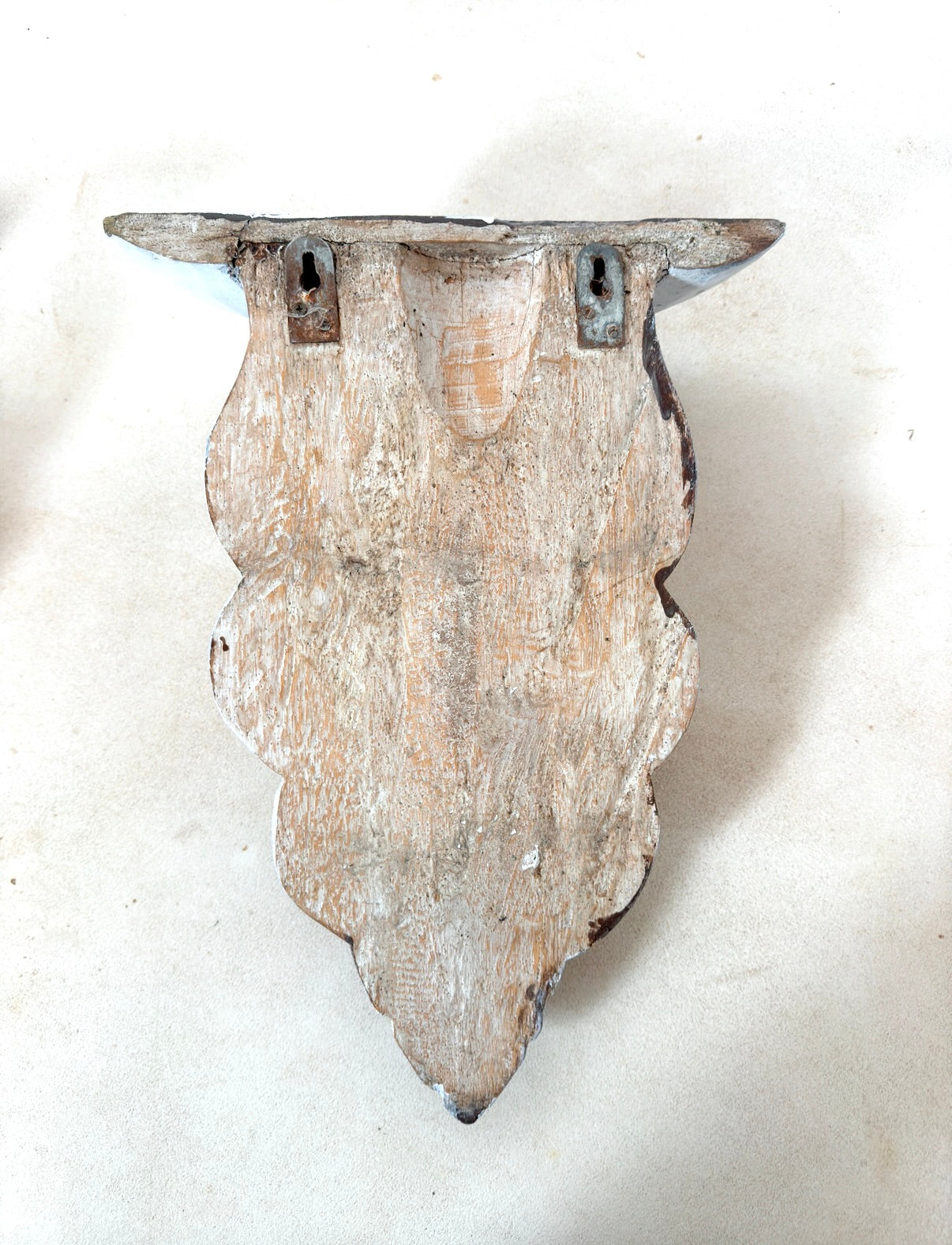 Etagère en applique « Rocaille »