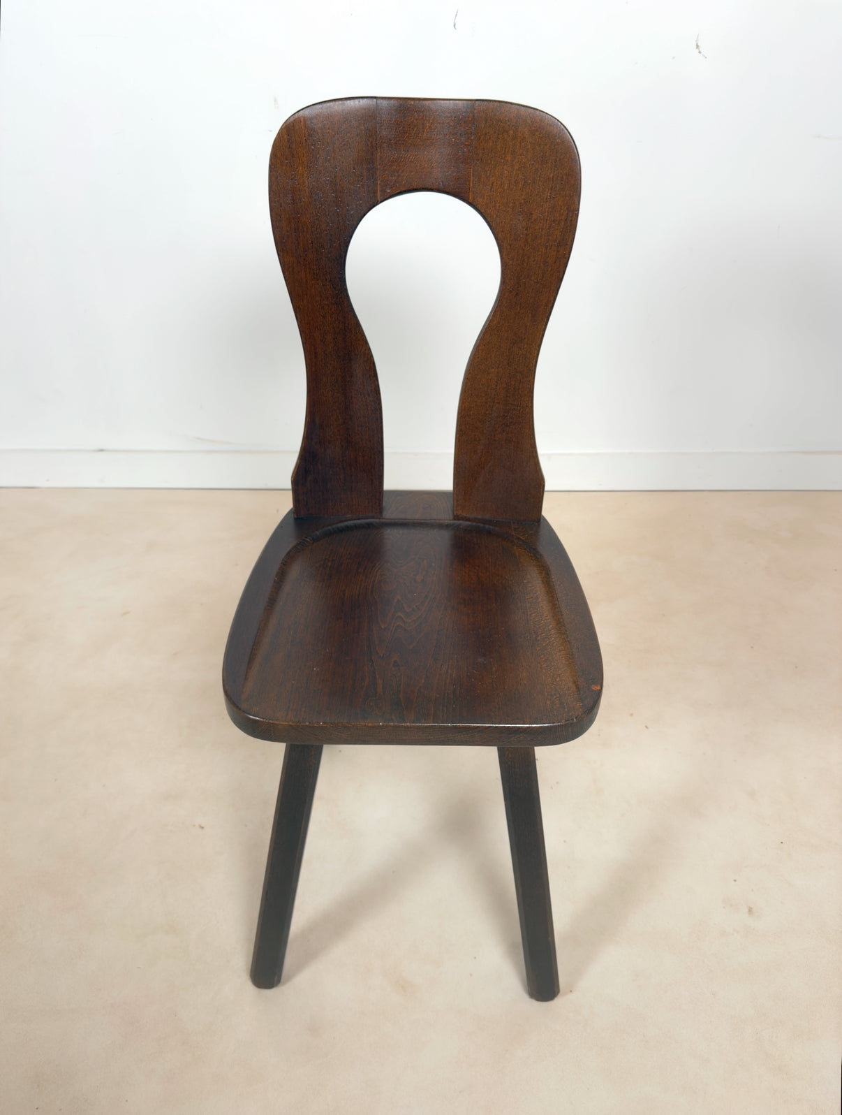 Chaise brutaliste