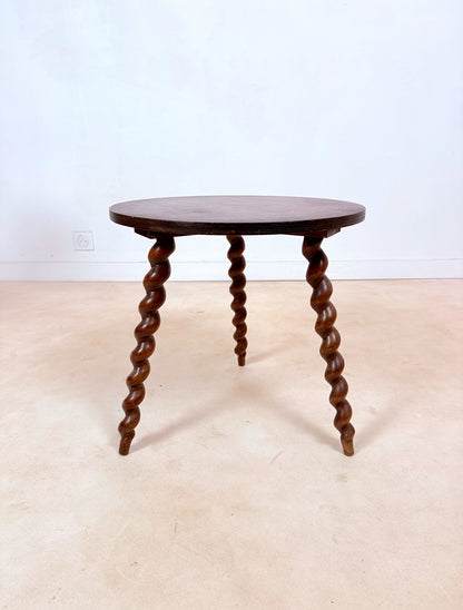 Table d’appoint ancienne aux pieds tournés