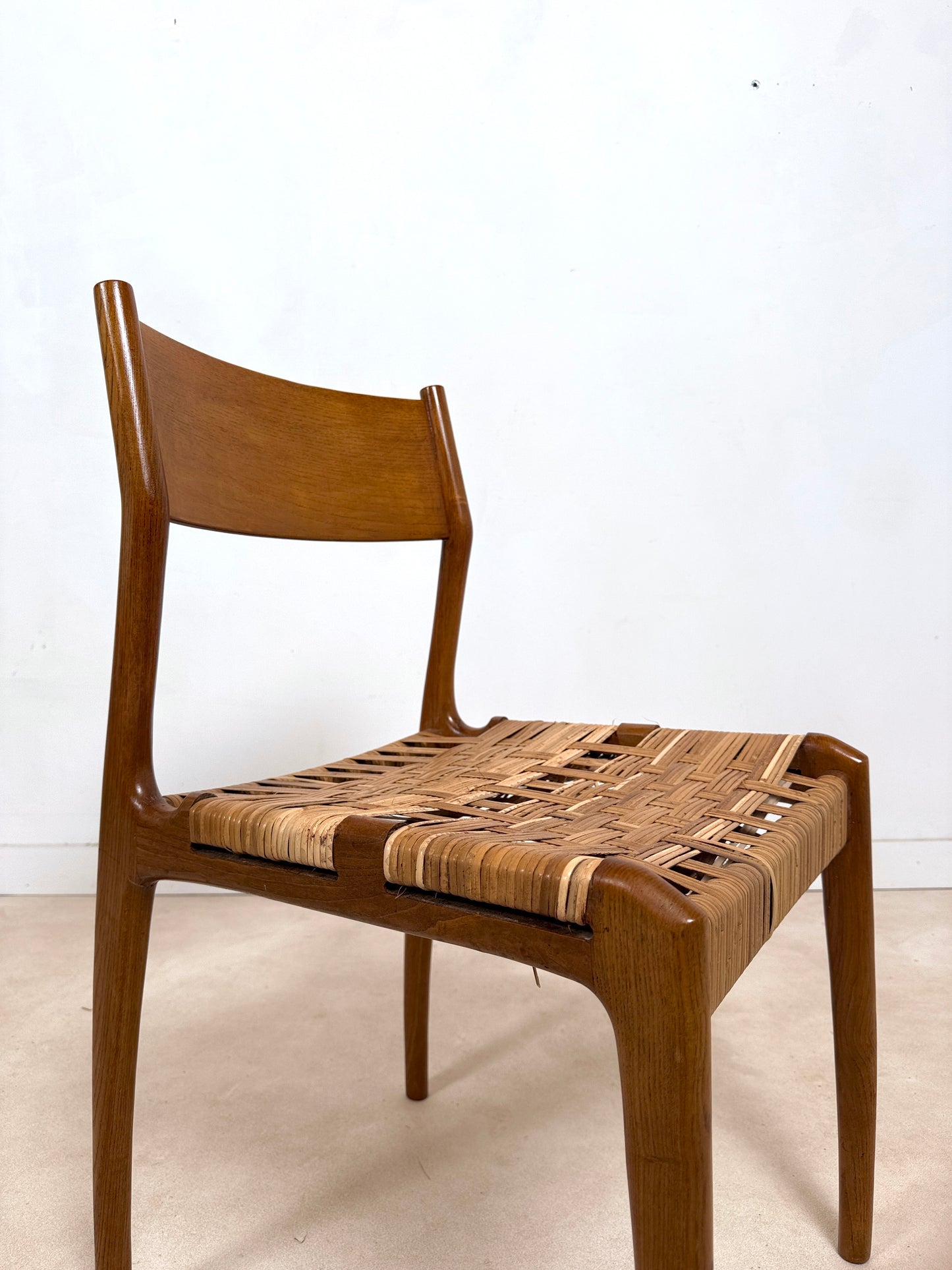 Ensemble de 6 chaises GESSEF modèle « Havana »