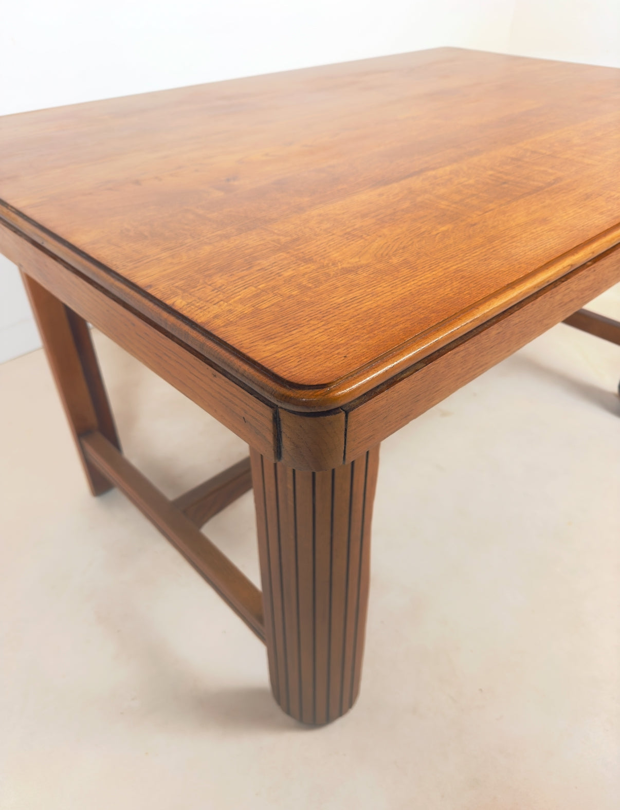 Table de style art deco