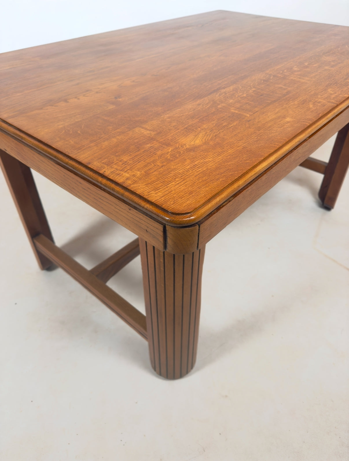 Table de style art deco