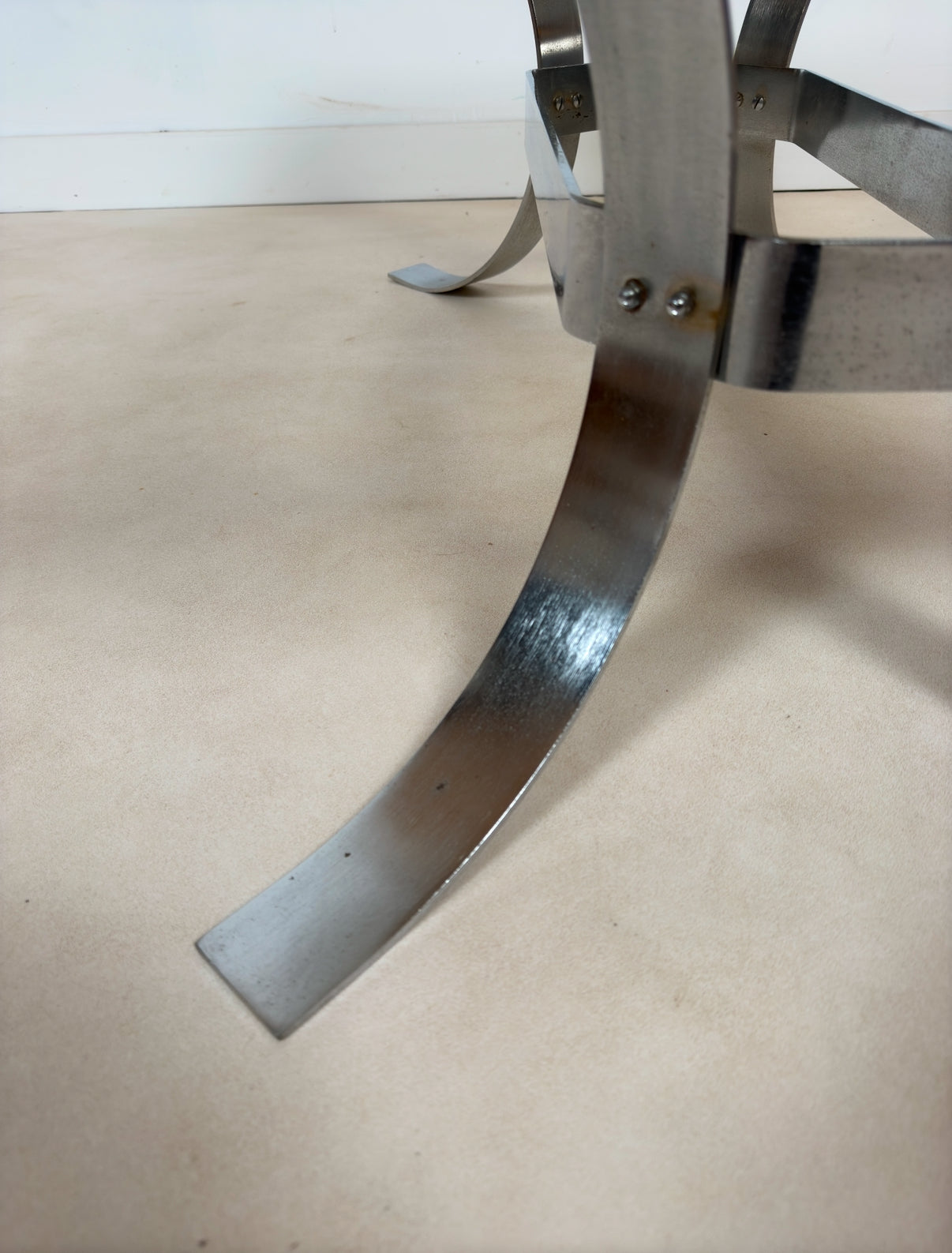 Table basse chromée
