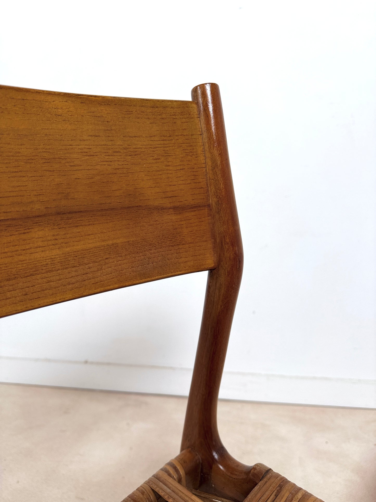 Ensemble de 6 chaises GESSEF modèle « Havana »