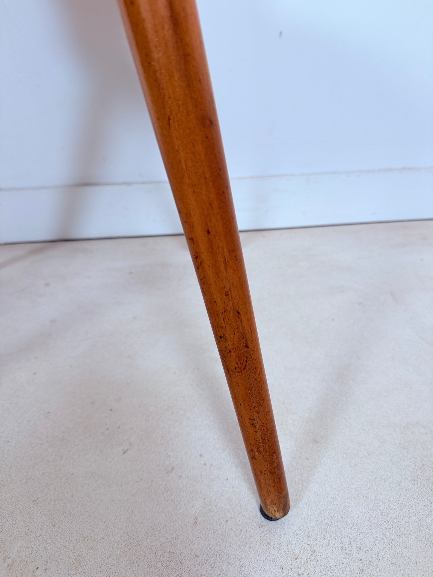 Ensemble de 4 chaises attribuées à Max Bill