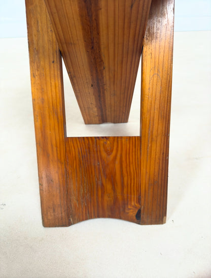 Tabouret pliant par Roger Talon