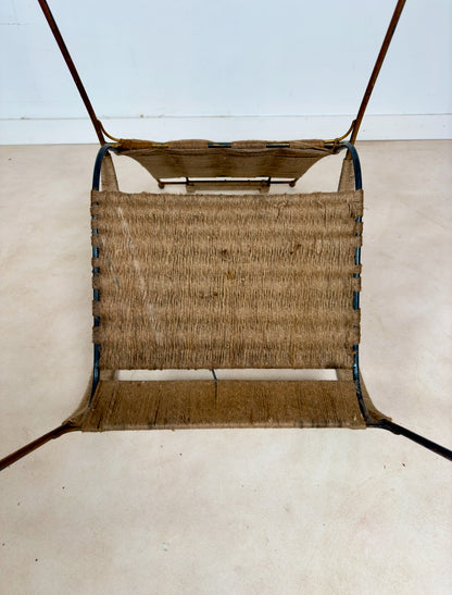 Fauteuil en métal et cordes