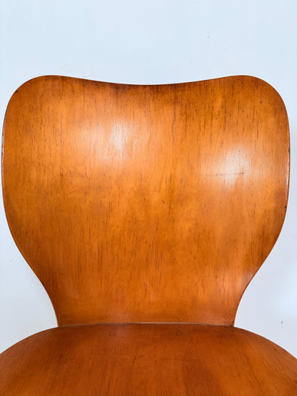 Ensemble de 4 chaises attribuées à Max Bill