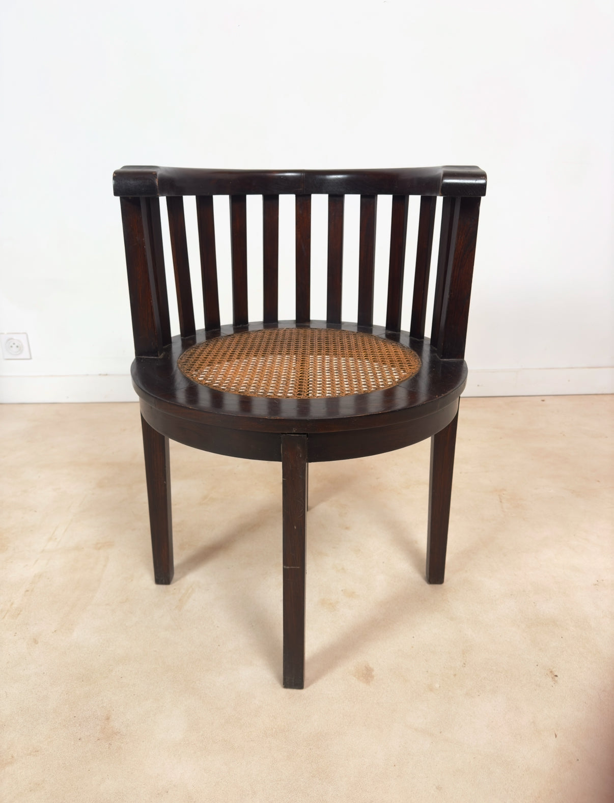 Ensemble de 2 chaises « Art déco » en bois et cannage