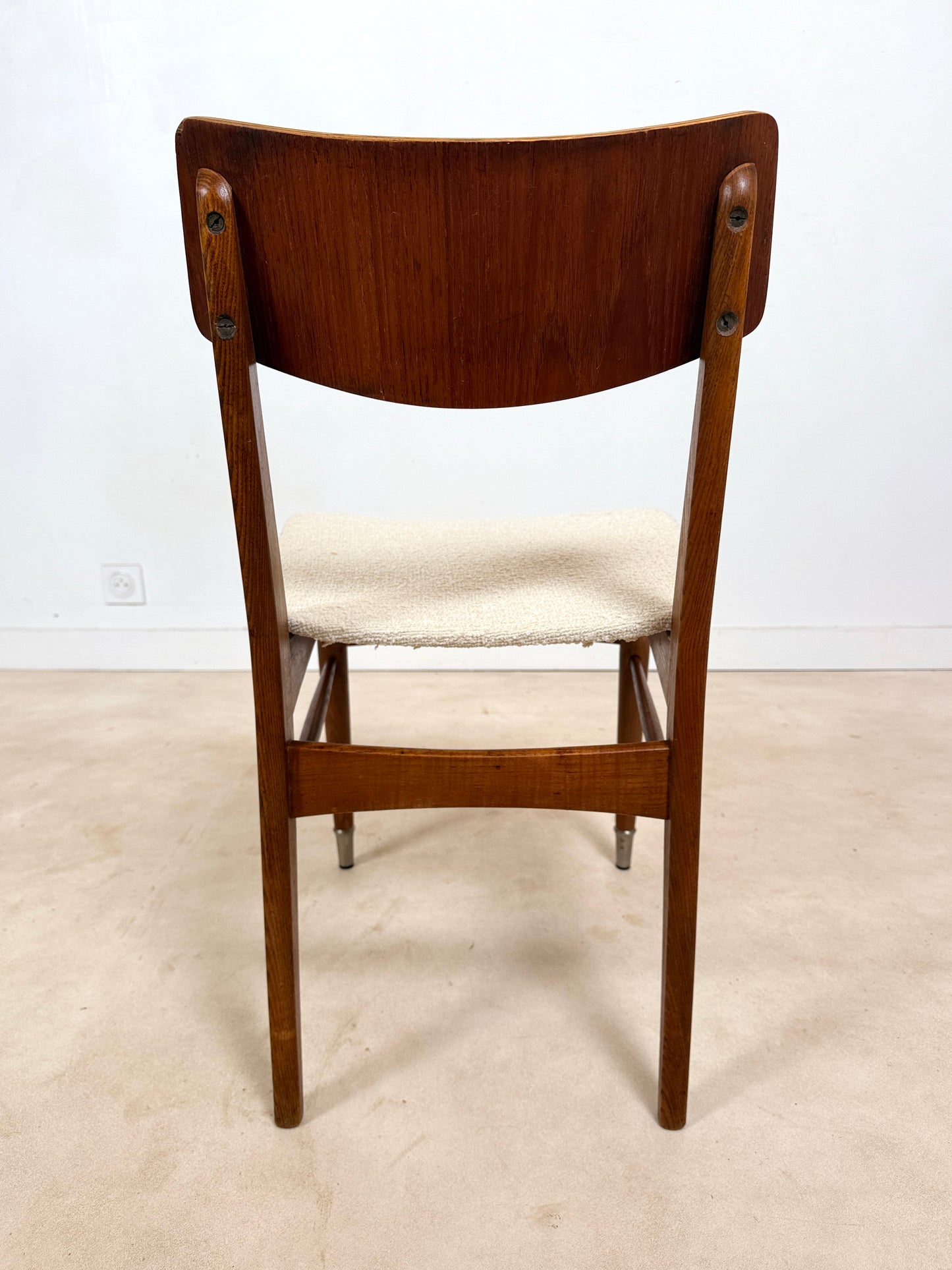 Ensemble de 4 chaises scandinaves en teck