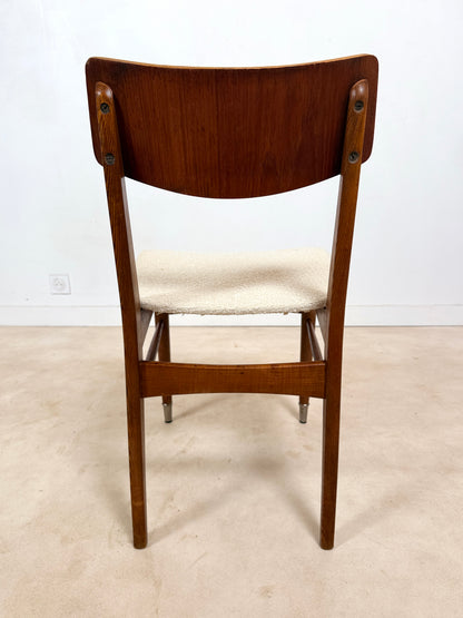 Ensemble de 4 chaises scandinaves en teck