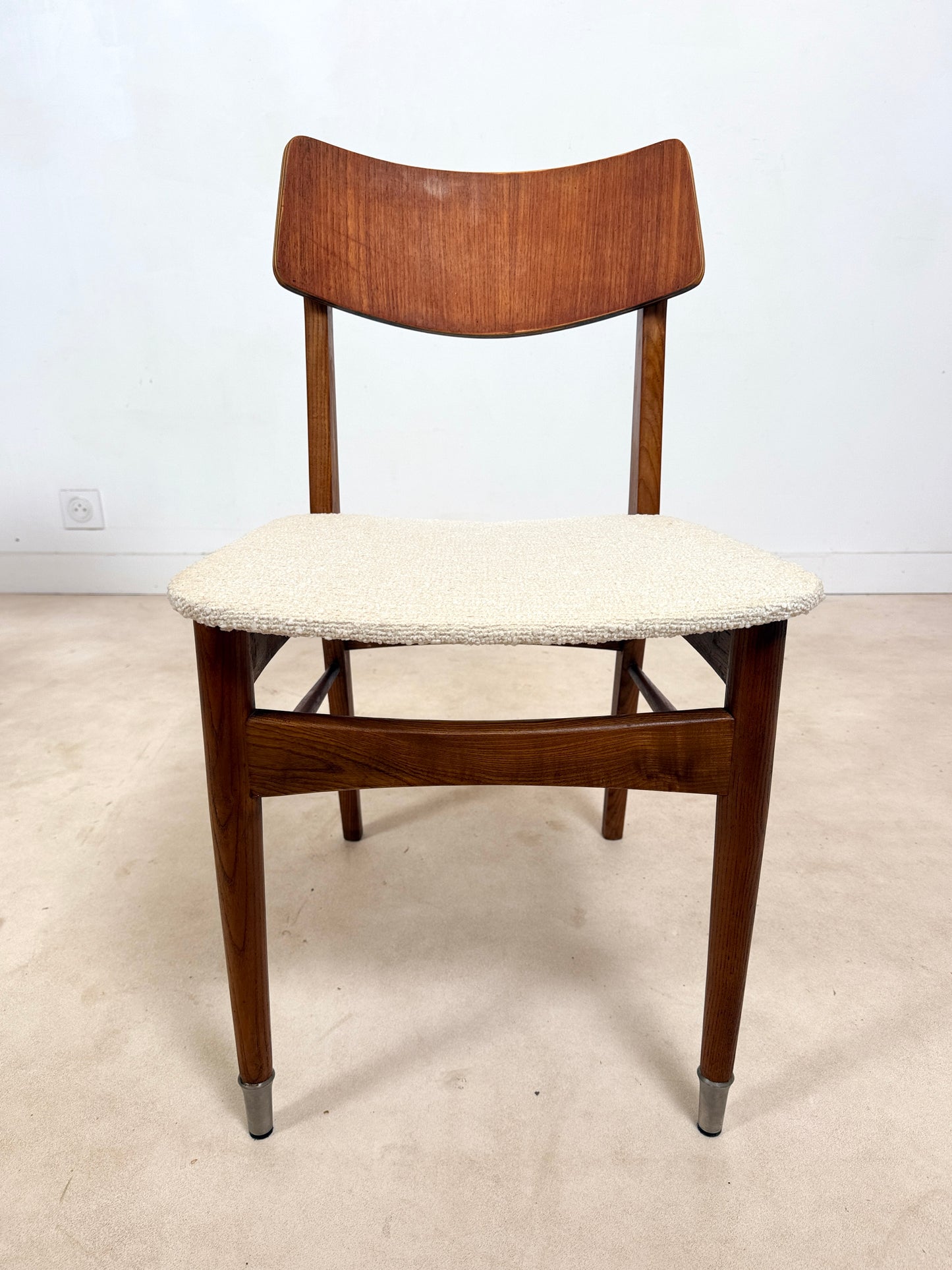 Ensemble de 4 chaises scandinaves en teck