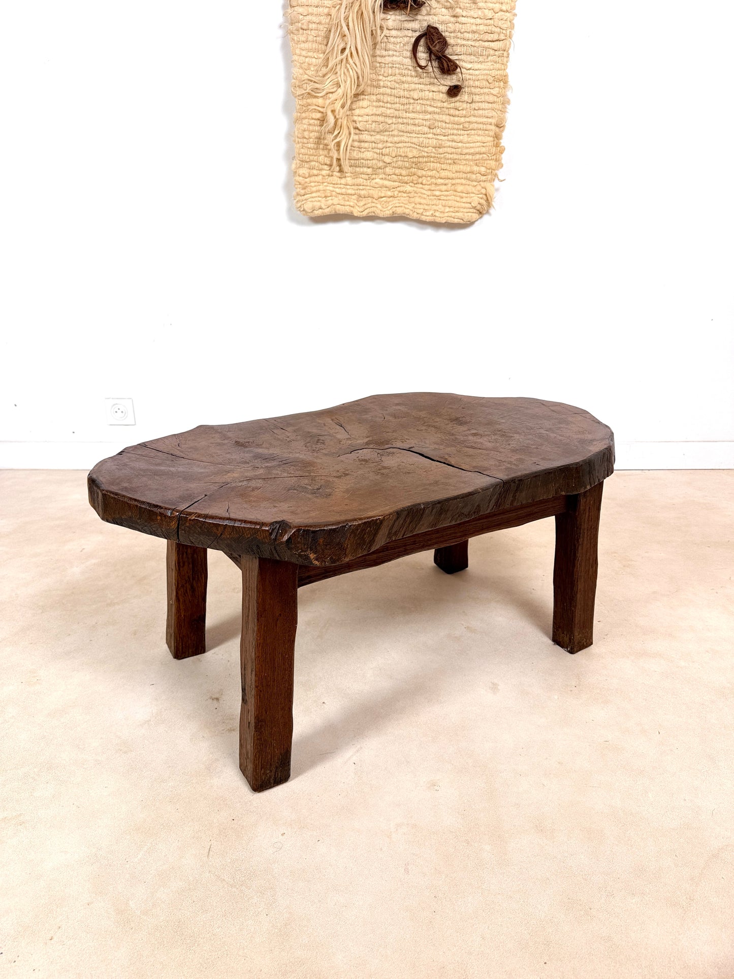 Table basse brutaliste