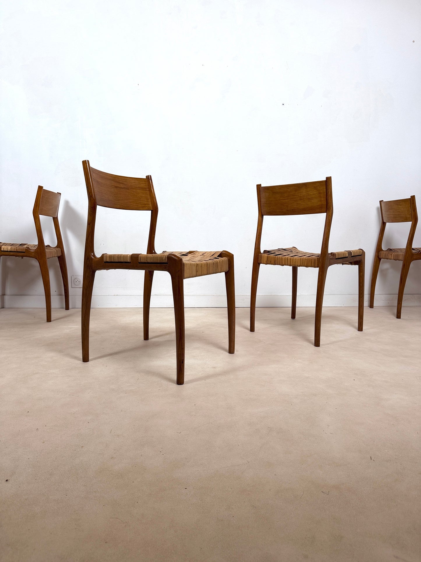 Ensemble de 6 chaises GESSEF modèle « Havana »