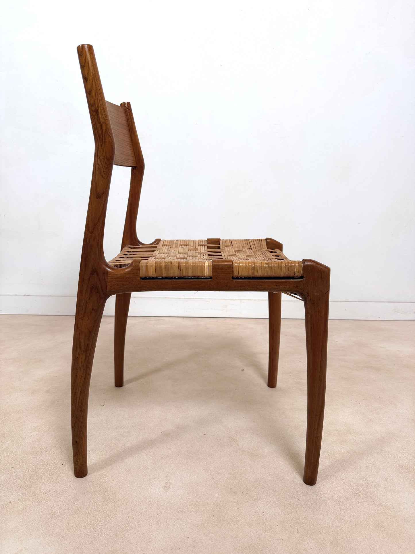 Ensemble de 6 chaises GESSEF modèle « Havana »