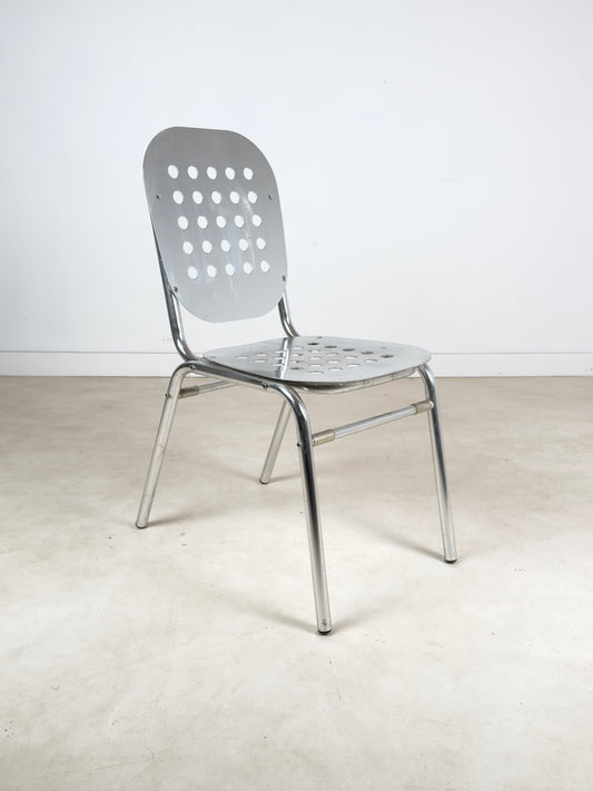 Chaise en aluminium dans le goût de Hans Koray