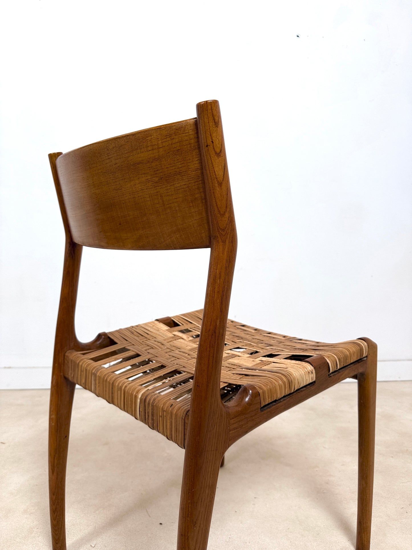 Ensemble de 6 chaises GESSEF modèle « Havana »