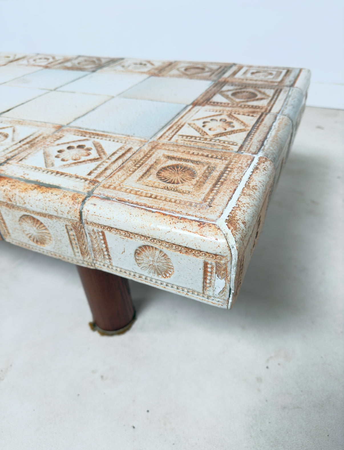Table basse par Roger Capron