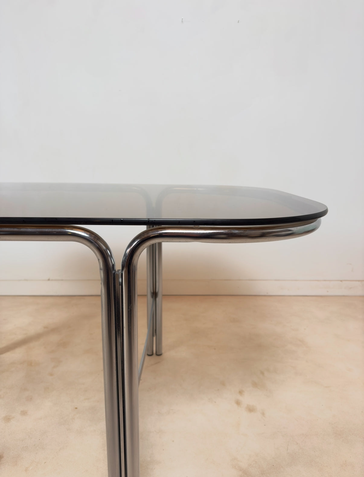 Table de salle à manger chromée