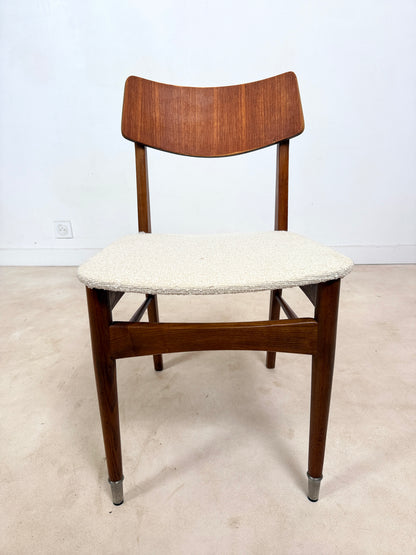Ensemble de 4 chaises scandinaves en teck