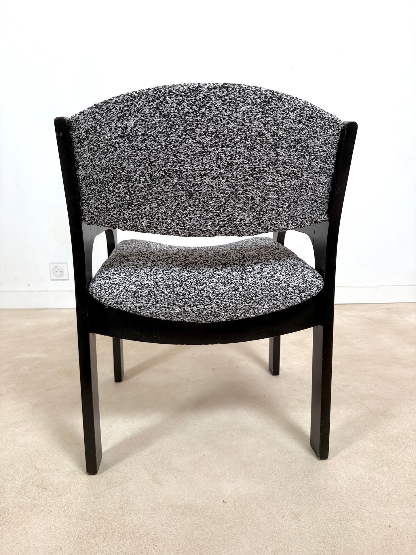 Chaise dans le goût de Eero Aarnio