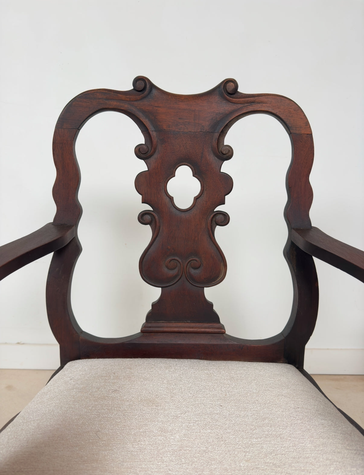 Paire de fauteuils « Chipendale »