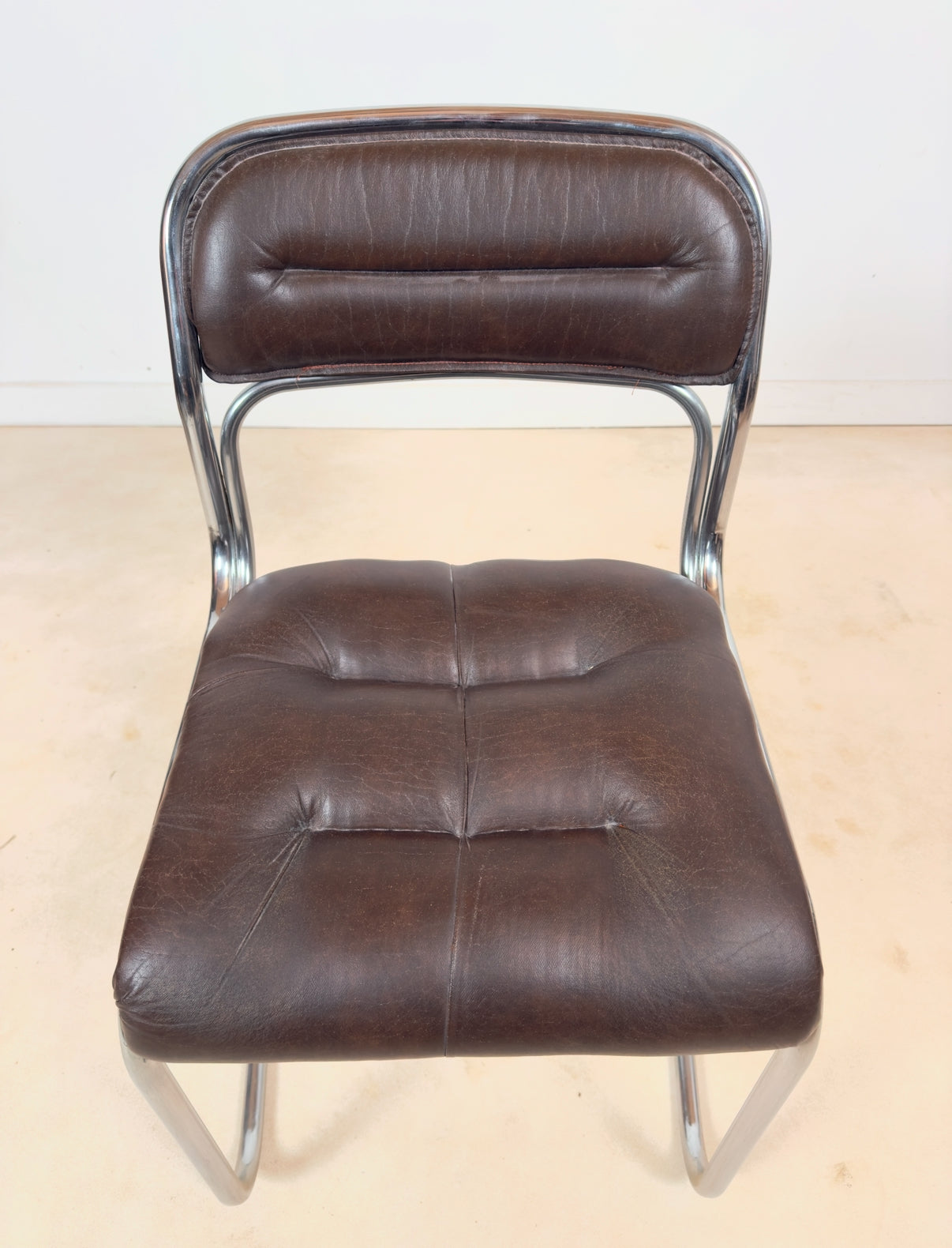 Ensemble de 4 chaises de l’ère Space âge