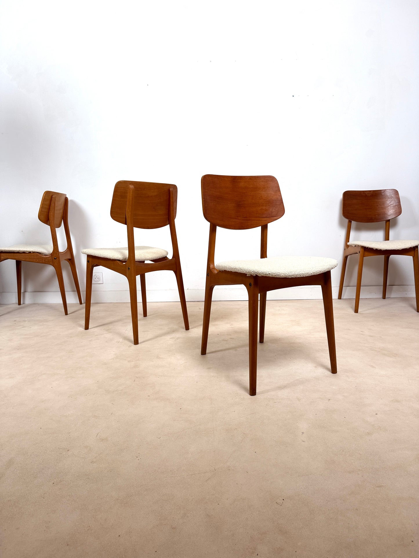 Ensemble de 4 chaises des années 60