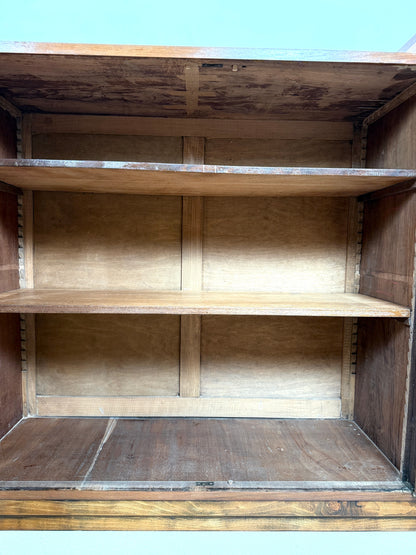 Buffet moderniste asymétrique des années 30