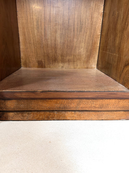 Buffet moderniste asymétrique des années 30