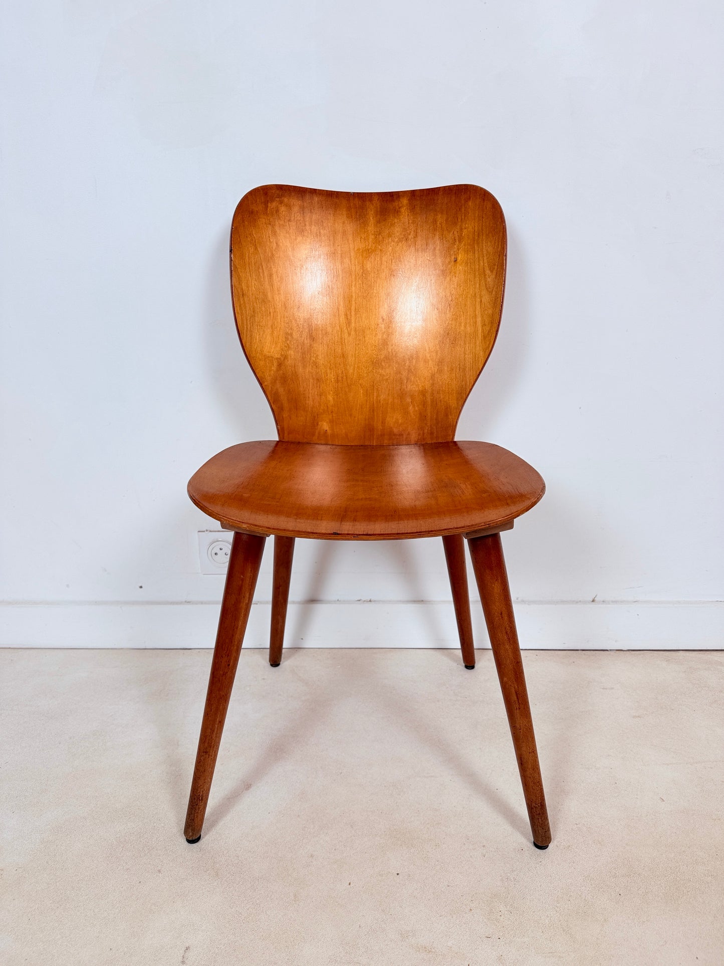 Ensemble de 4 chaises attribuées à Max Bill