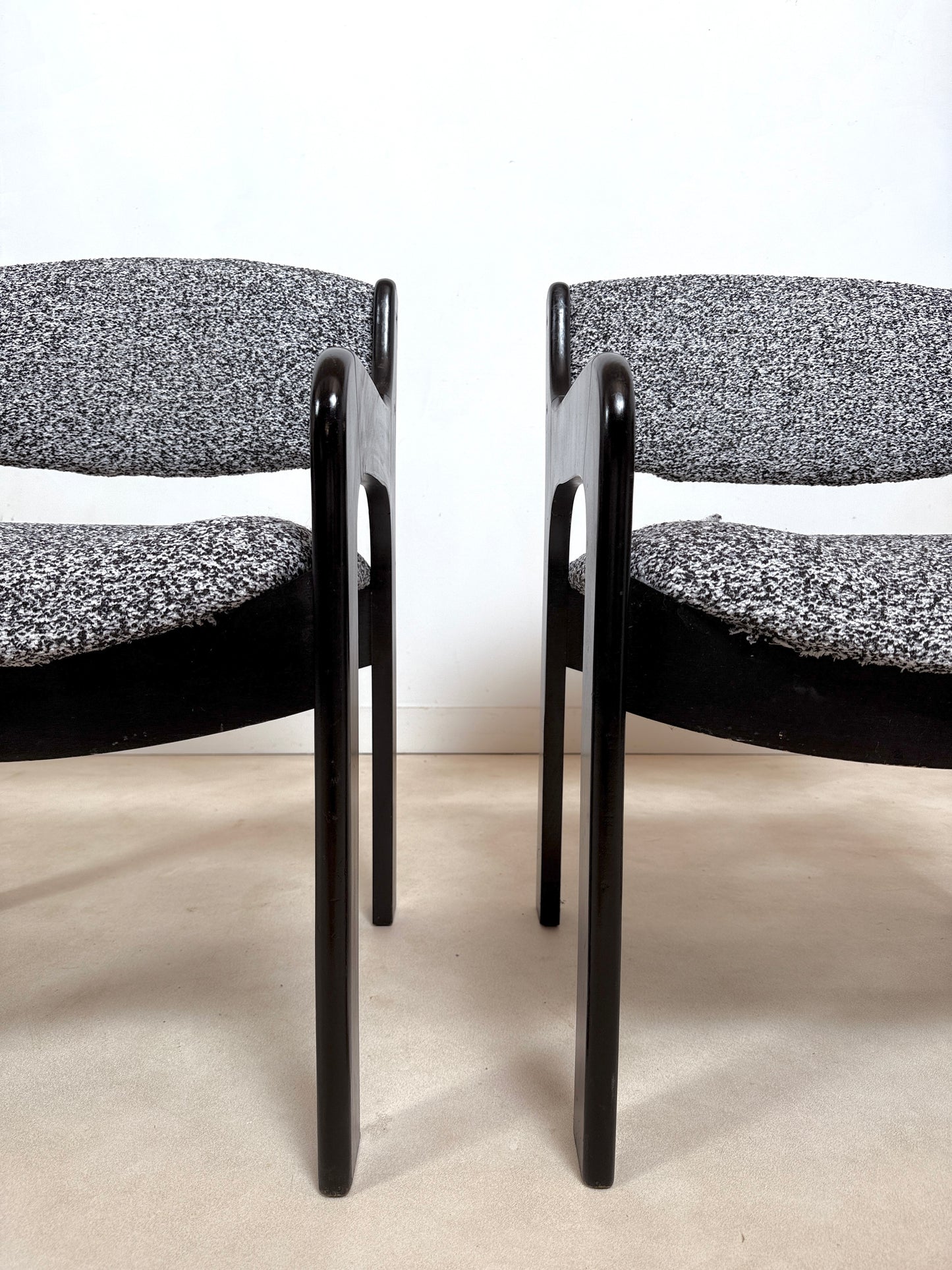 Chaise dans le goût de Eero Aarnio