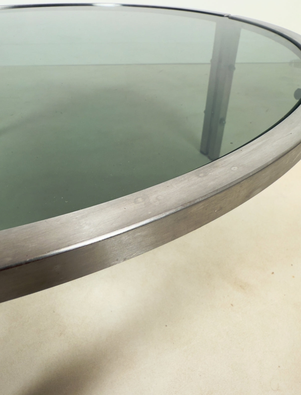Table basse chromée