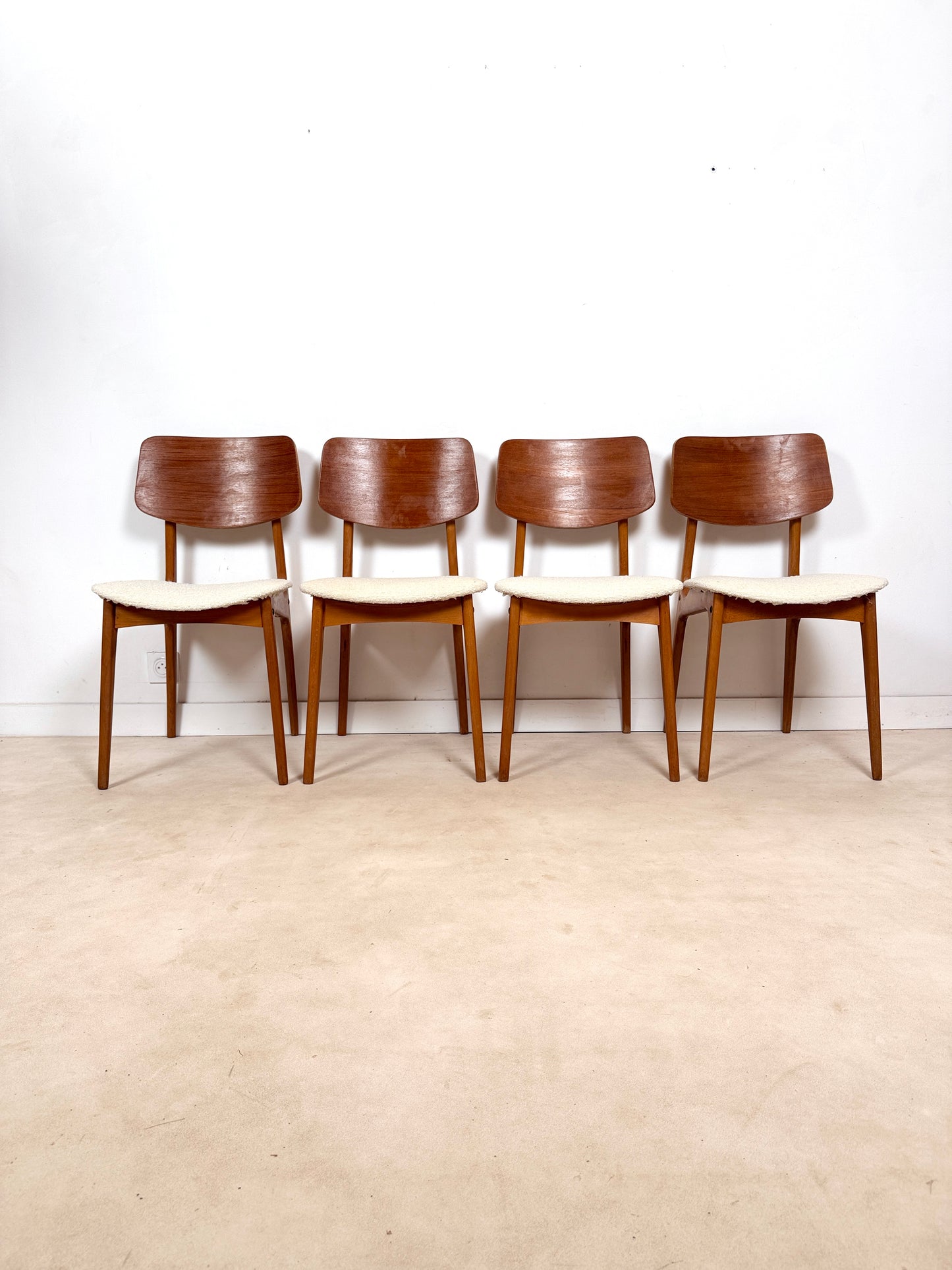 Ensemble de 4 chaises des années 60