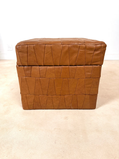 Pouf coffre de rangement style De Sede