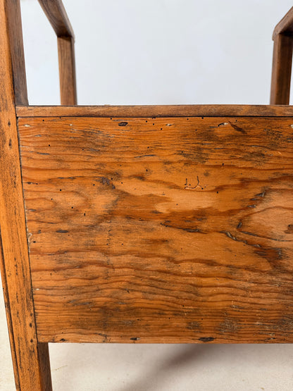 Chaise d’aisance ancienne