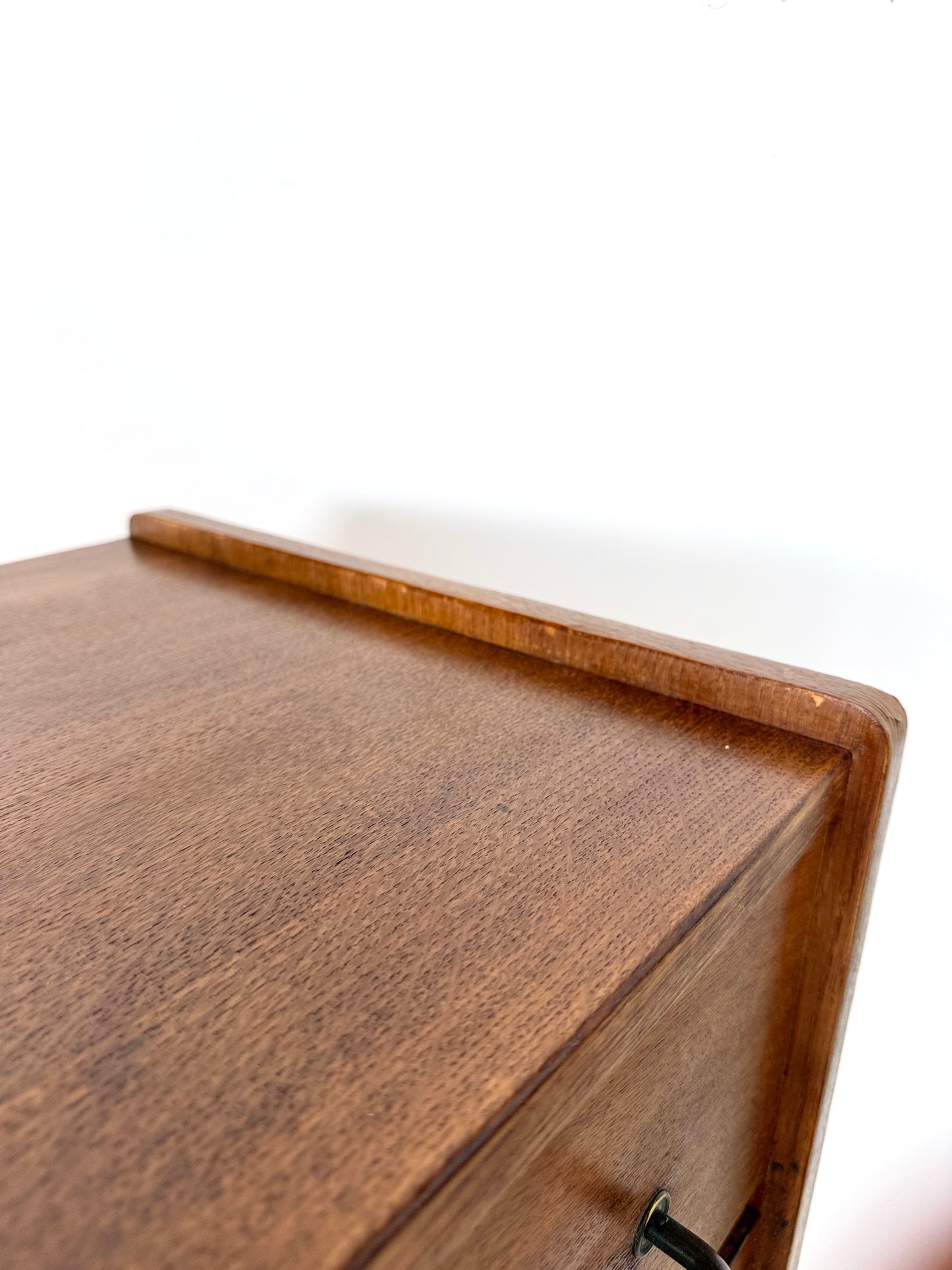 Commode vintage