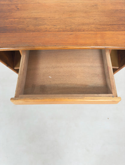 Console aux accents art déco