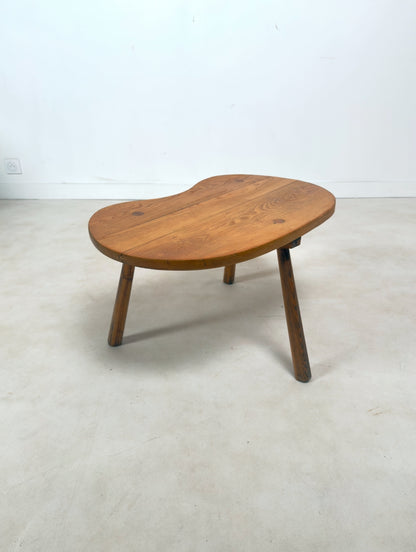 Table basse de forme libre