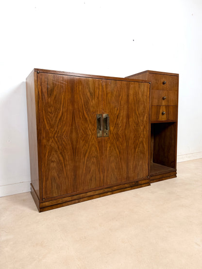 Buffet moderniste asymétrique des années 30