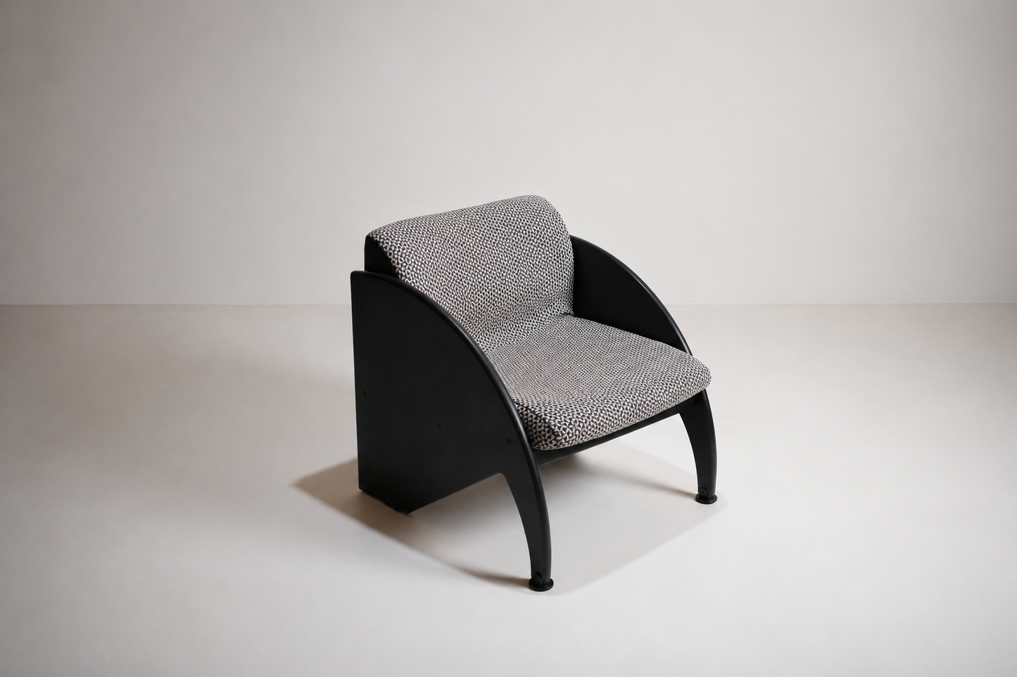 Fauteuil postmoderne des années 80