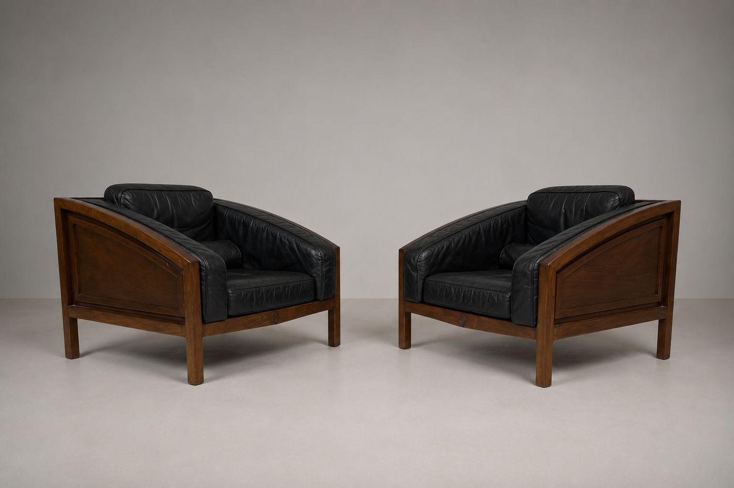 Fauteuil (1 disponible) dans le goût de Tobia Scarpa