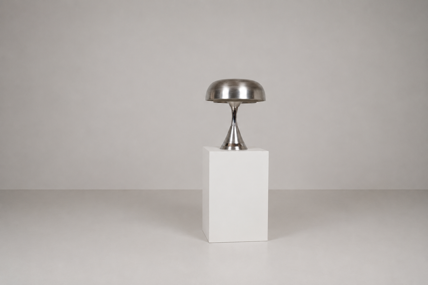 Lampe champignon attribuée à Harvey Guzzini