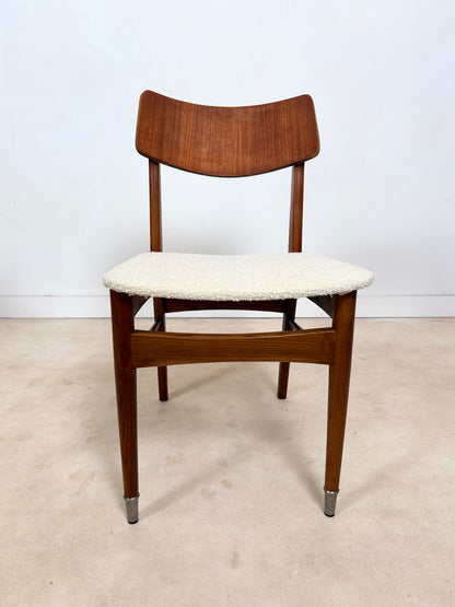Ensemble de 4 chaises scandinaves en teck